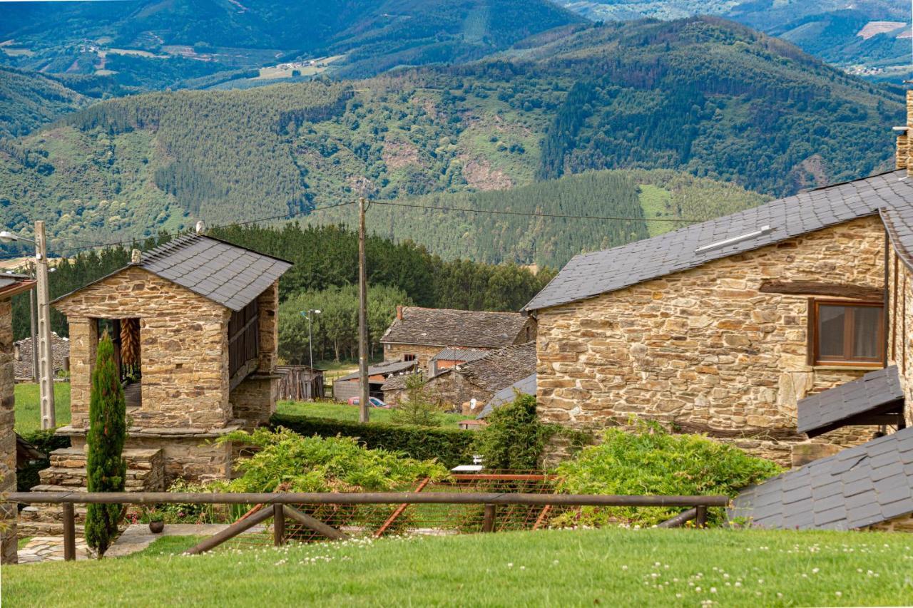 Affittacamere Complejo Rural Lar De Vies A Pontenova Esterno foto